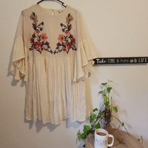 Beautiful Bohemian style dress! 👗